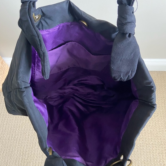 Vera Wang Large Material Tote Bag - Picture 4 of 4